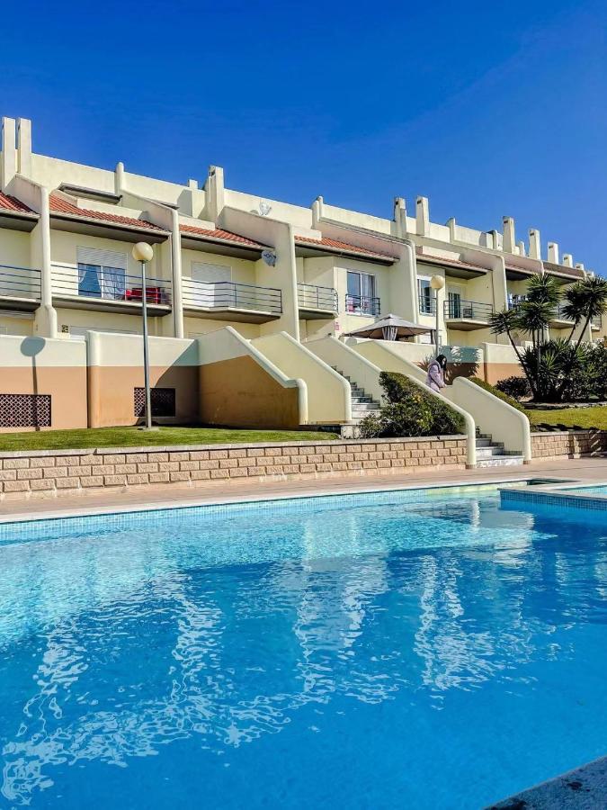 Peniche Master Bedroom With Sea View Balcony, Private Bathroom, Shared Kitchen, Swimming Pool, Surfing Resort 阿通奎亚·达·巴利亚 外观 照片